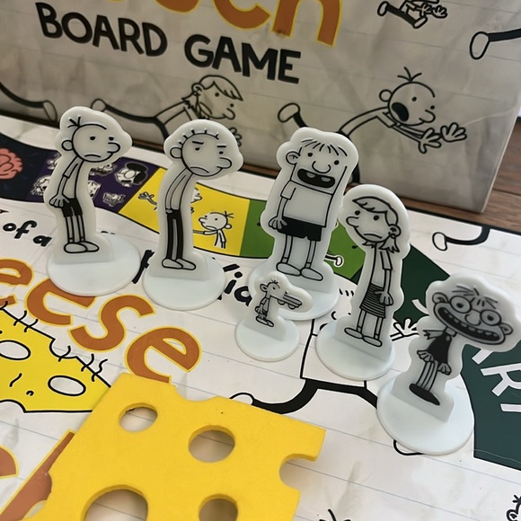 Diary of a Wimpy Kid Cheese Touch game - Picture 2 of 6